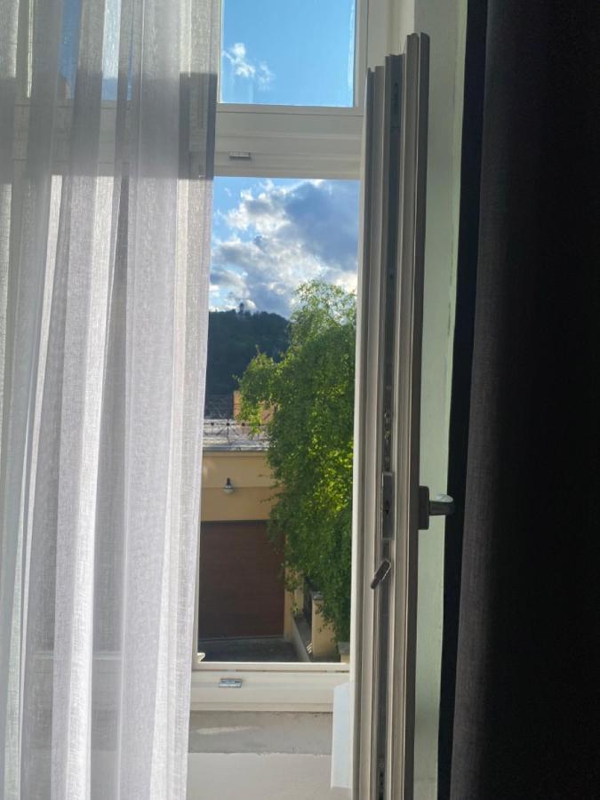 Four Rooms Carlsbad Authentic Karlsbad Exteriör bild