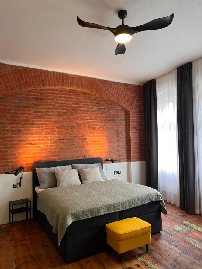 Four Rooms Carlsbad Authentic Karlsbad Exteriör bild